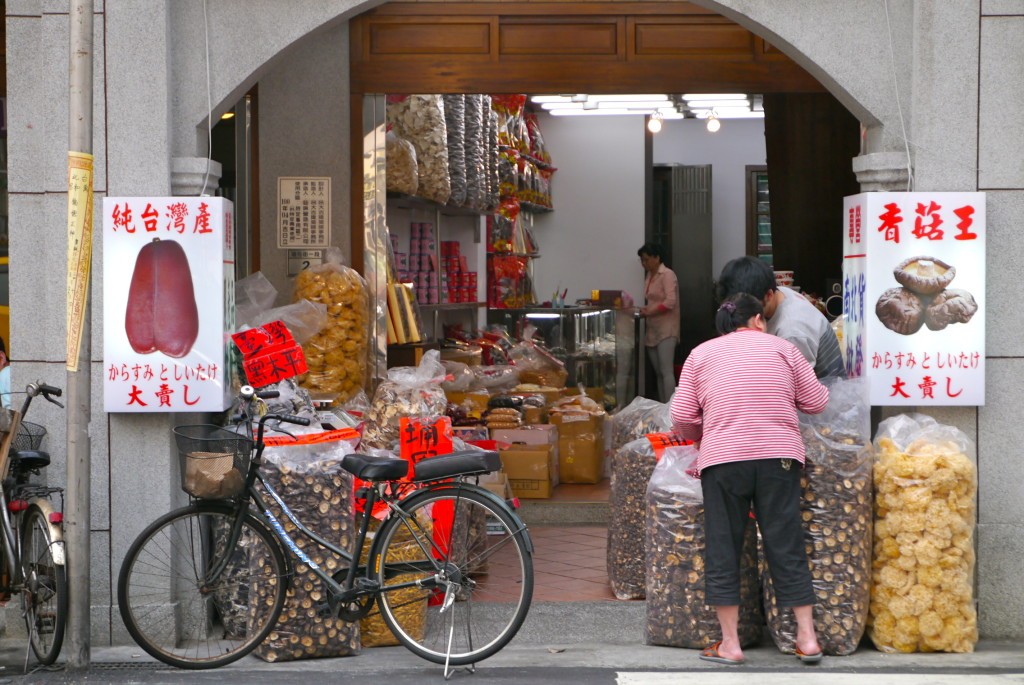Dadaocheng old city taipei (6)