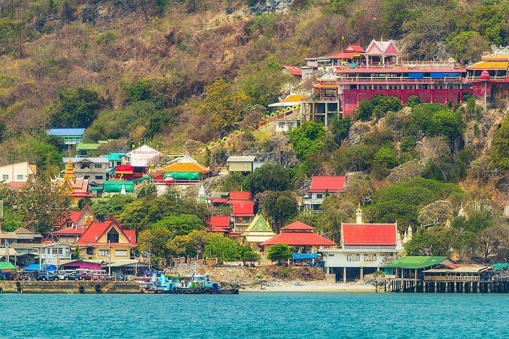 Koh Si Chang best islands near bangkok beautiful islands near bangkok islands near bangkok for honeymoon