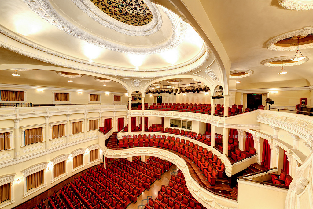 Sai Gon Opera House 4