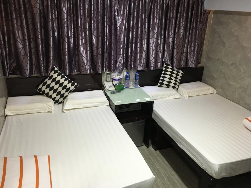 Modern Hotel3