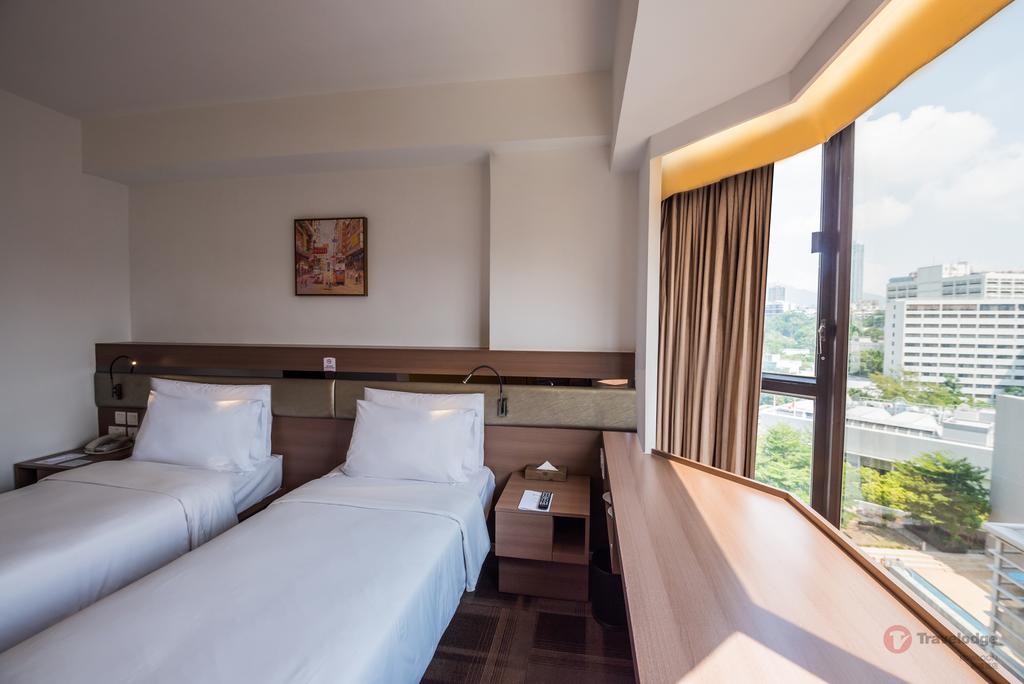 Rainbow Hotel Hong Kong5 budget hotels in hong kong hong kong budget hotel review