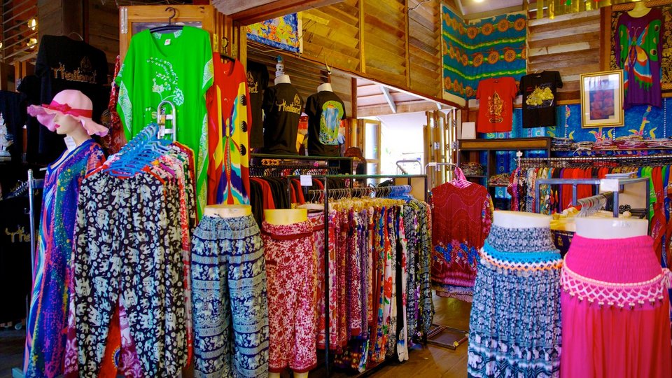 Pattaya Floating Market featuring markets and interior views