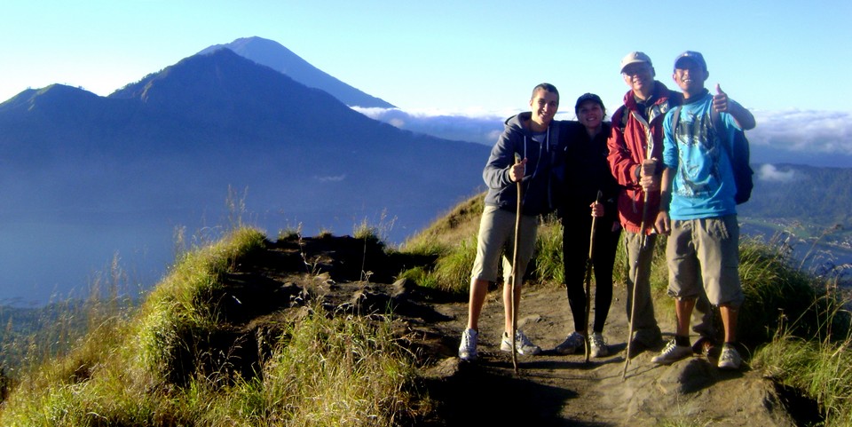 Photo by: bali travel guide book.