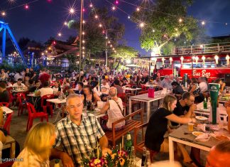 chiang mai night bazaar