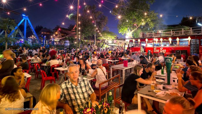 chiang mai night bazaar