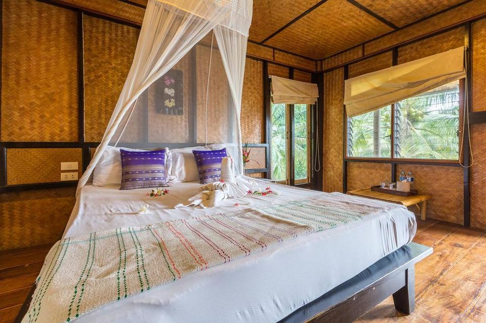 Railay Garden View1