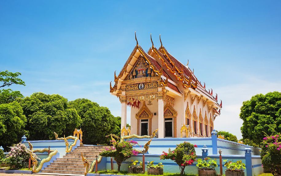 wat-khunaram-koh-samui