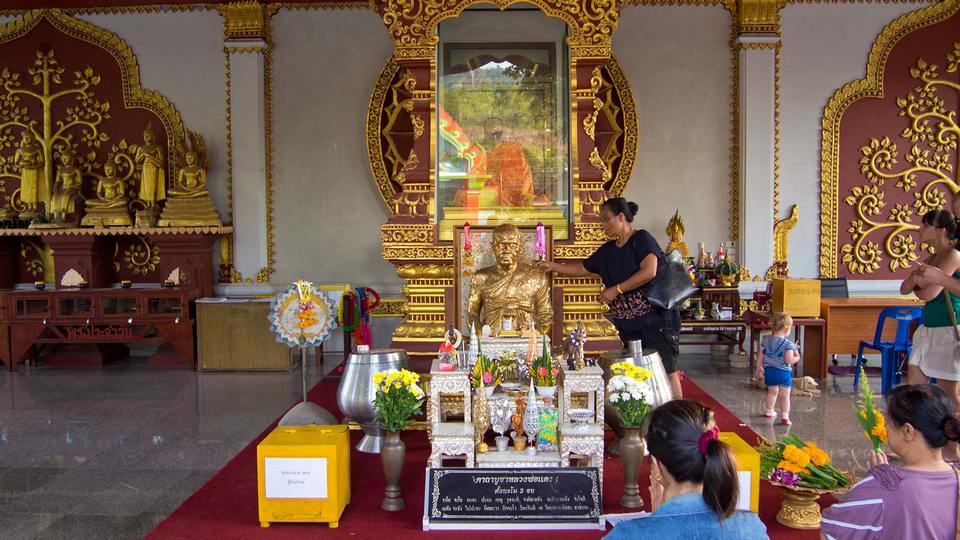 wat-khunaram-koh-samui2
