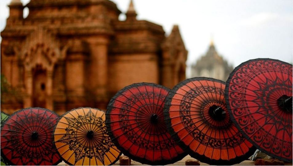 paper-umbrella-myanmar2