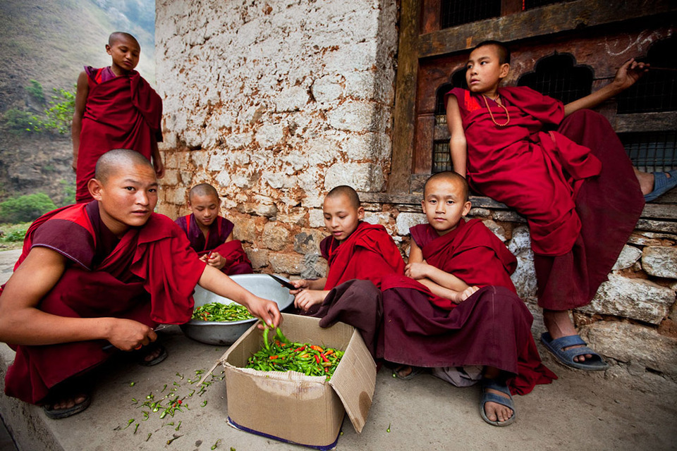 taboos-Myanmar-tours2