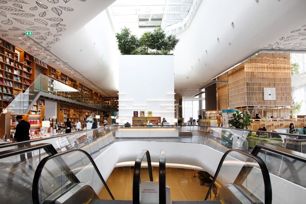 Central Embassy shopping mall bangkok5