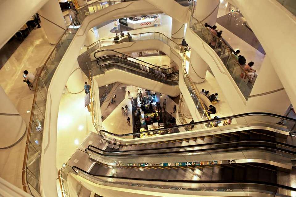 Central Silom shopping mall bangkok4