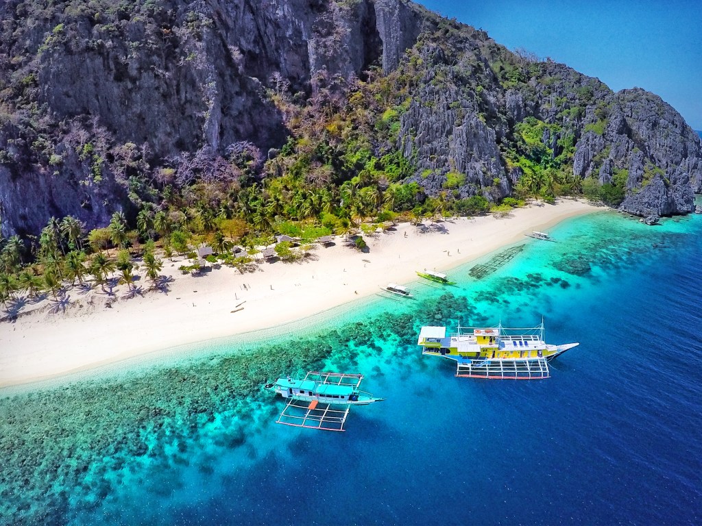 Photo by: el nido vs coron 2017 bog.