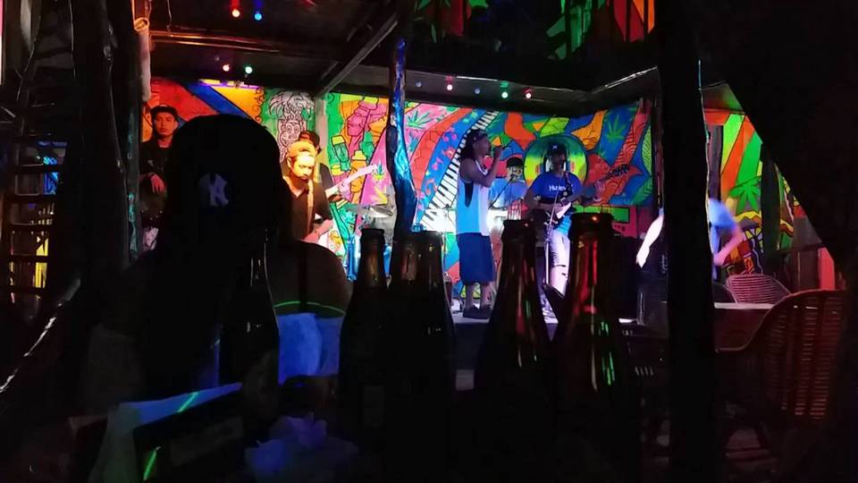 night life in el nido-palawan-philippines3