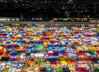 Rot Fai Train Night Market-bangkok2