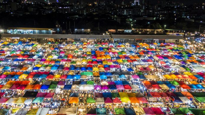 Rot Fai Train Night Market-bangkok2
