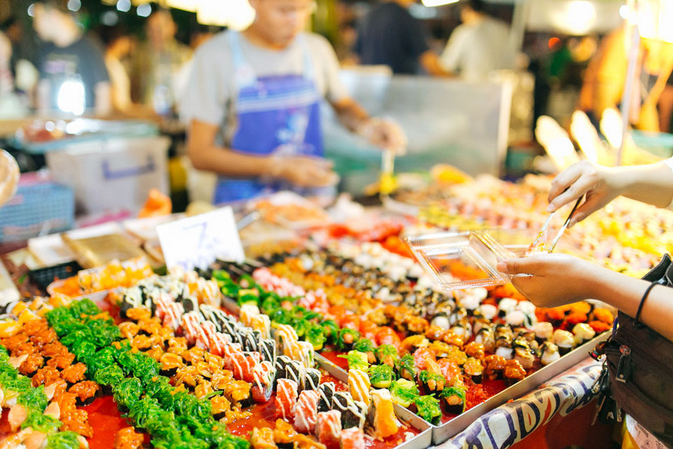 Rot Fai Train Night Market-bangkok7