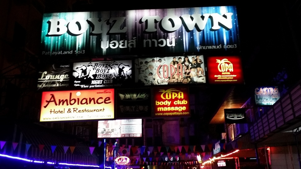 Pattayaland-nightlife-pattaya-thailand3 Image credit: pattaya nightlife area blog.