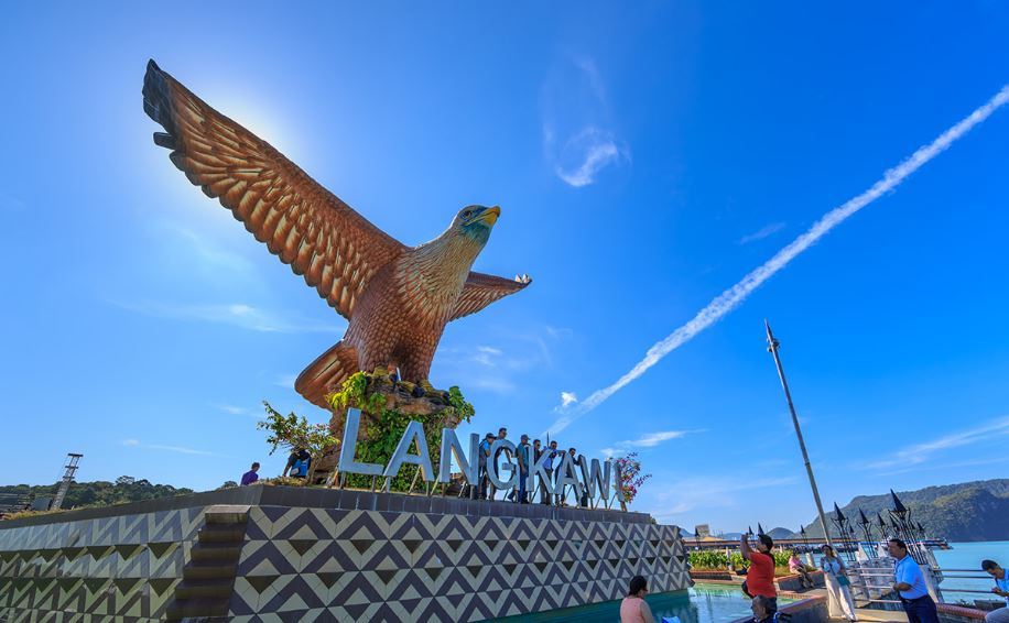 eagle-statue-langkawi-tours-malaysia