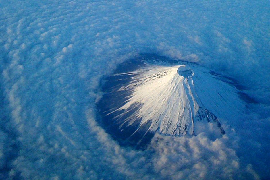 mt fuji seen from above