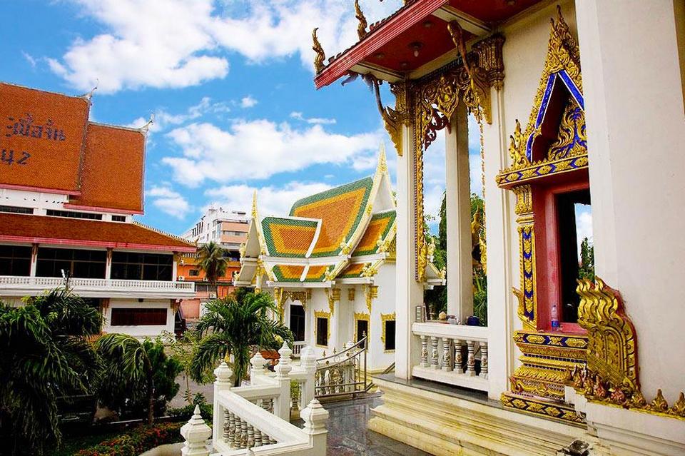 Wat Chai Mongkol-pattaya-thailand1