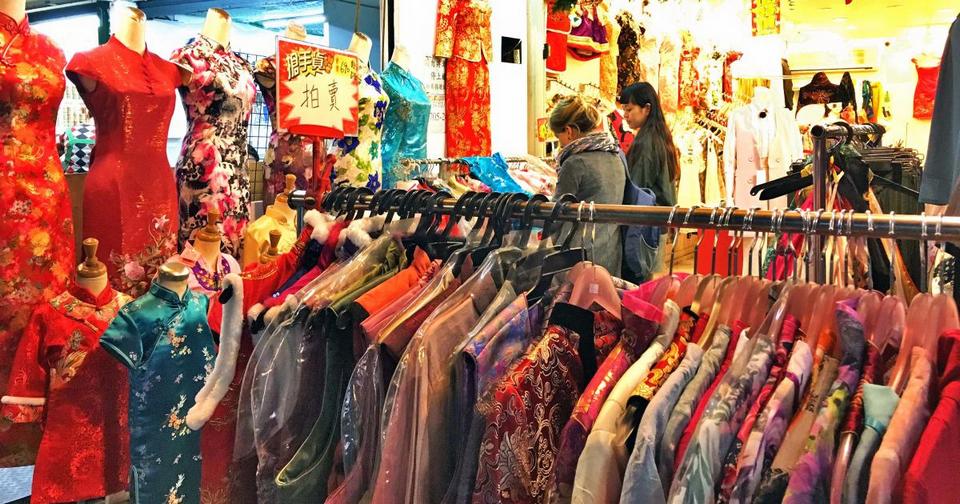 Shopping at XinJueJiang night market