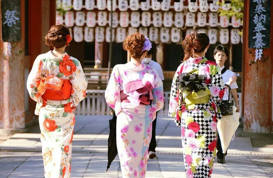 Hatsumode (First Visit of the New Year)