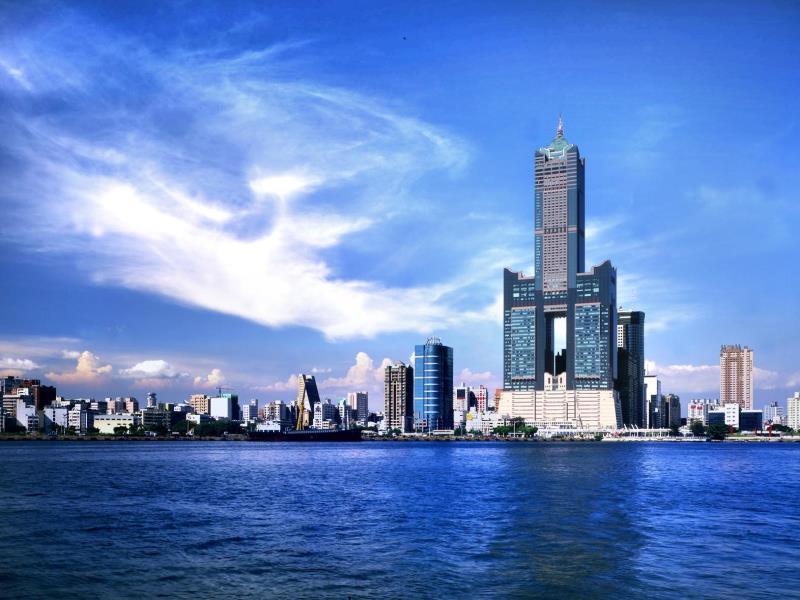 85 sky tower exterior, Kaohsiung Taiwan