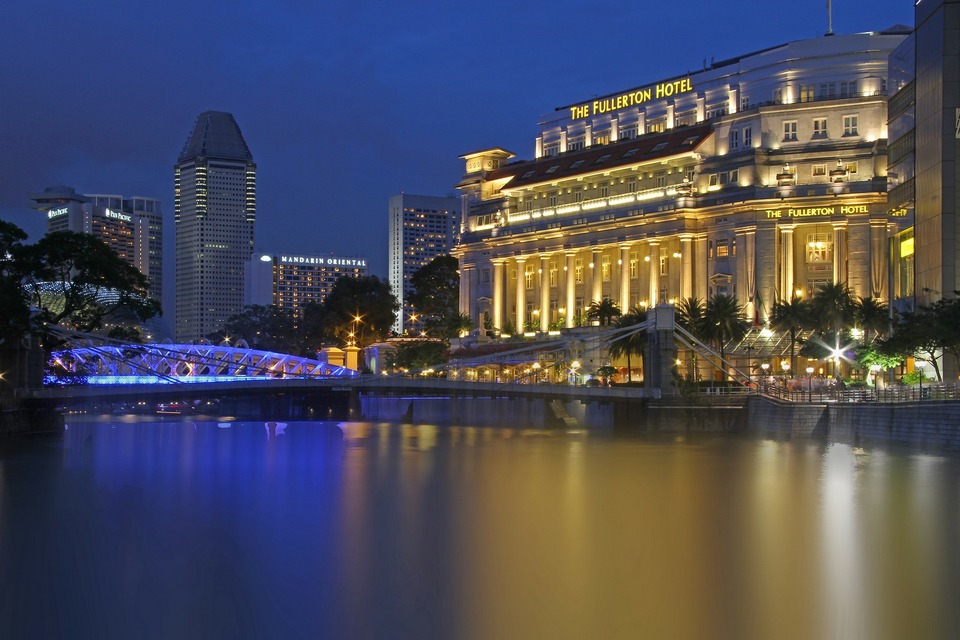 The Fullerton hotel, Singapore how to save money travelling in singapore singapore budget travel tips is singapore expensive to holiday