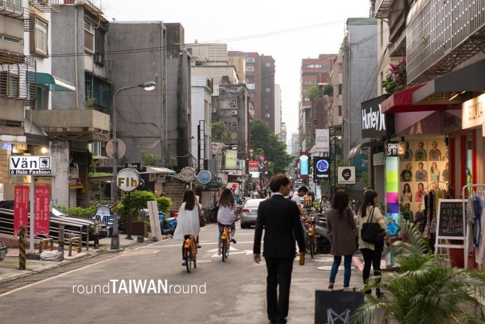 Zhongxiao dunhua shopping area