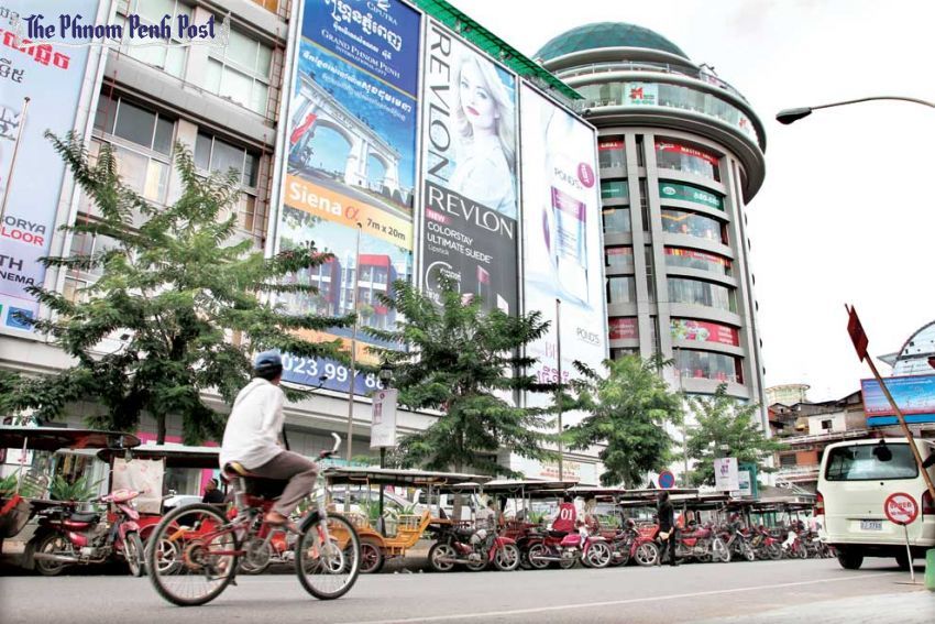 Golden Sorya Nightlife Mall Phnom Penh Cambodia 234r