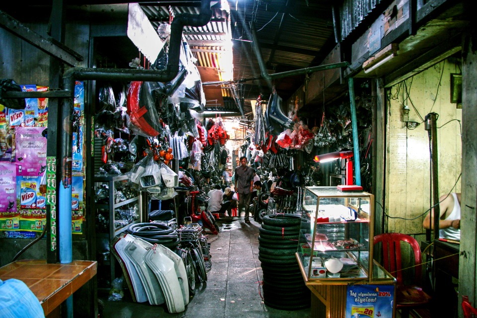Inside-the-Russian-Market-Phnom-Penh-Cambodia