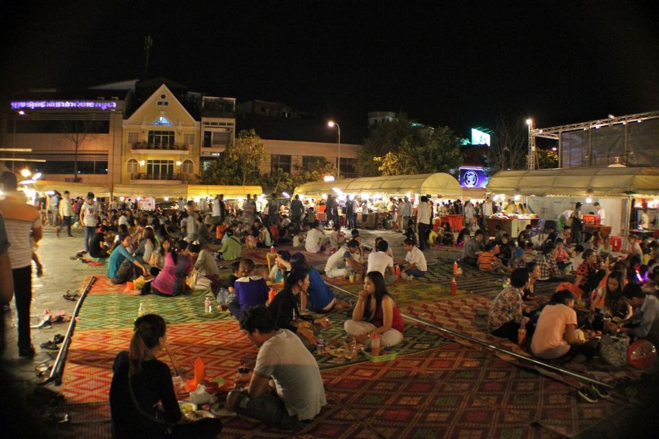 Phsar Reatrey Night Market, Phnom Penh