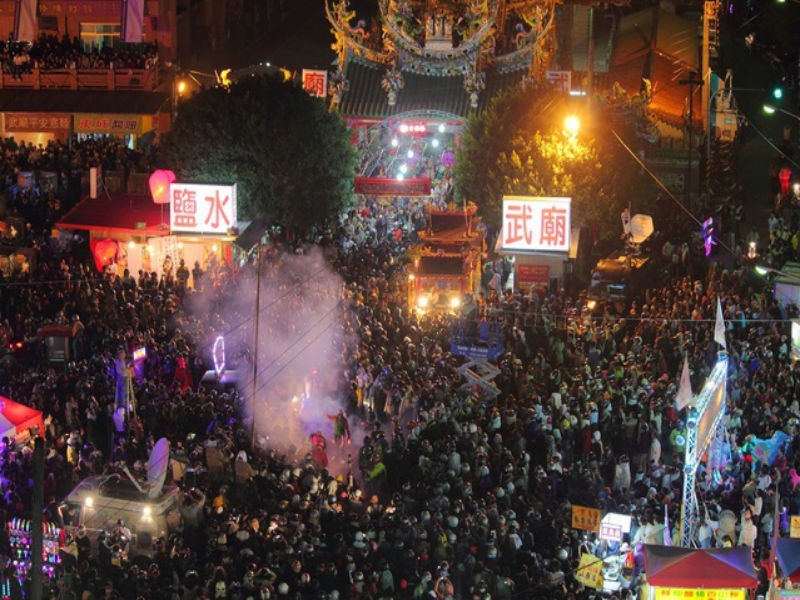 Overview of city at Taiwan Lantern Festival─ Yanshuei taiwan lantern festival 2018 taiwan lantern festival 2018 dates lantern festival taiwan 2018 dates