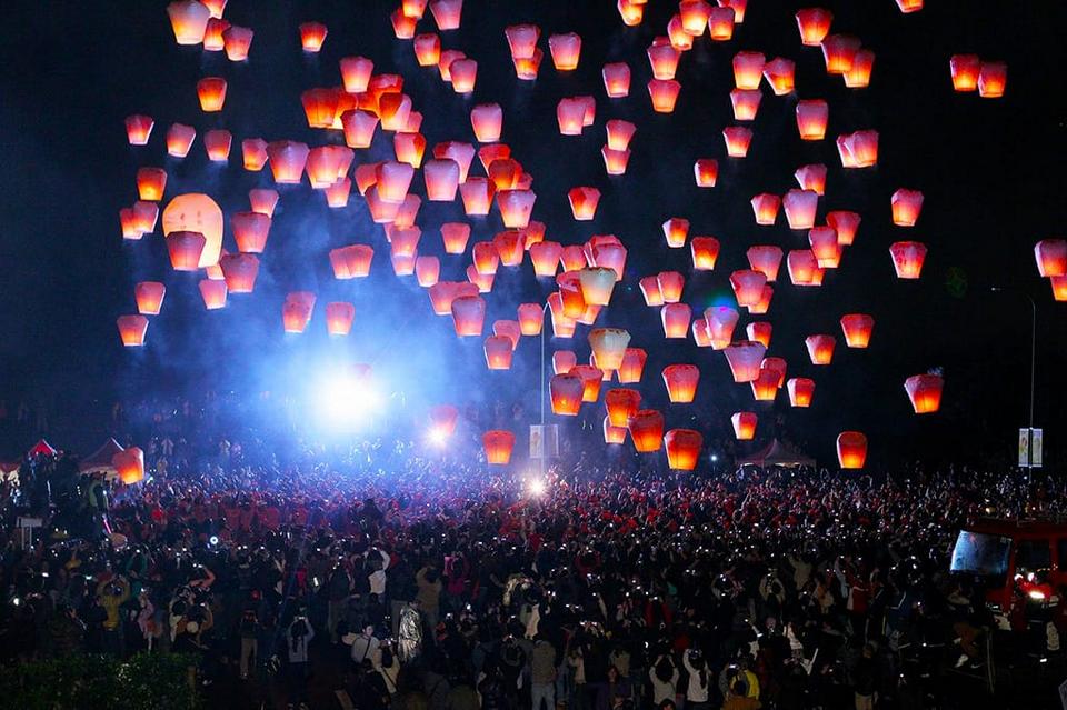 PingXi Sky Lantern Festival taiwan lantern pingxi