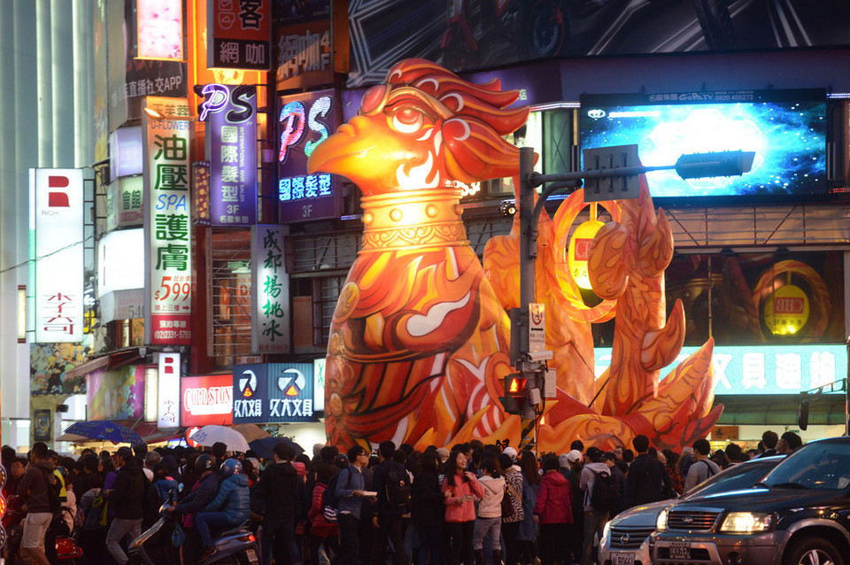 Taipei Lantern Festival Gears Up for Another Surprise as Large-Scale Float “Solar Rooster” Joins the Parade taiwan lantern festival 2018 taiwan lantern festival 2018 dates lantern festival taiwan 2018 dates