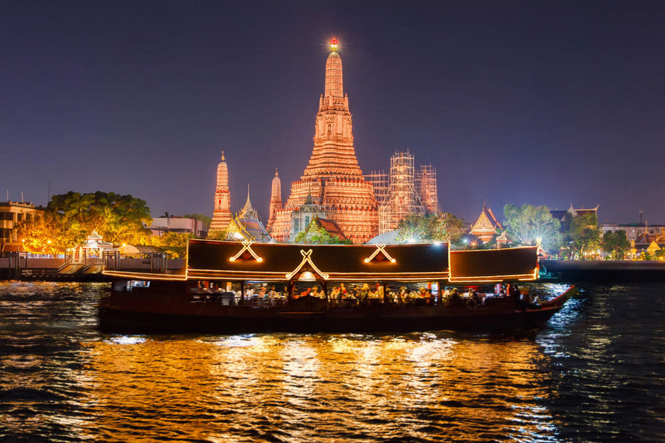 Cruise on the Chao Phraya River