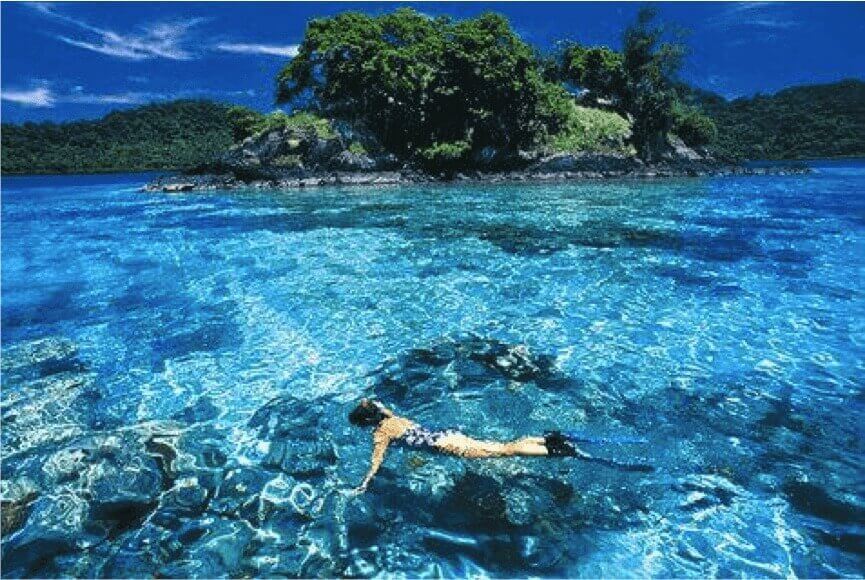 Island hopping at Honda Bay