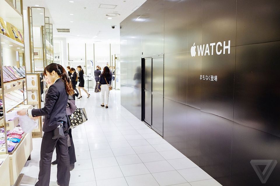 Apple rubs shoulders with Cartier at Isetan