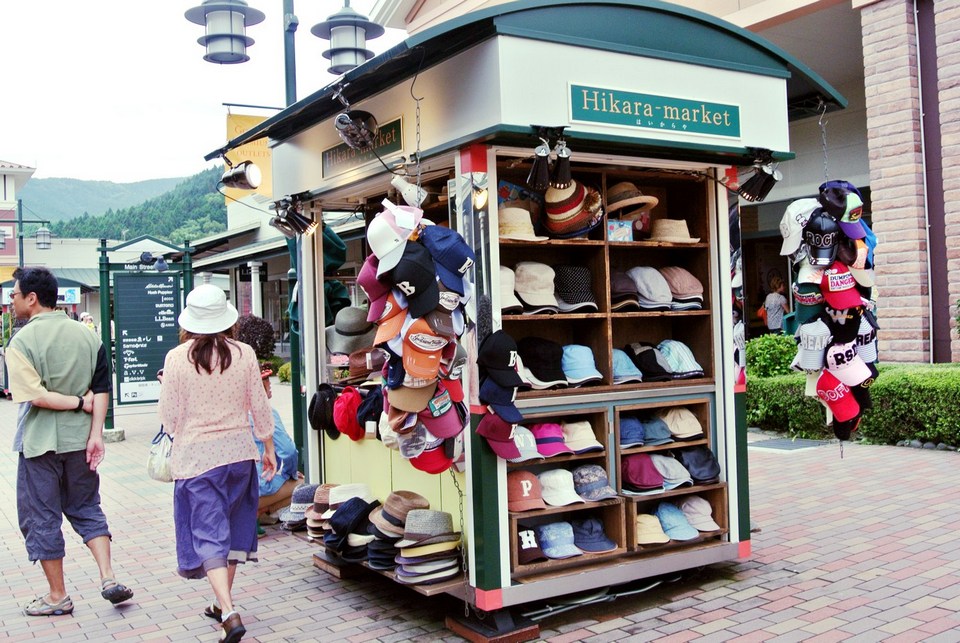 Gotemba Premium Outlets-fuji-japan3