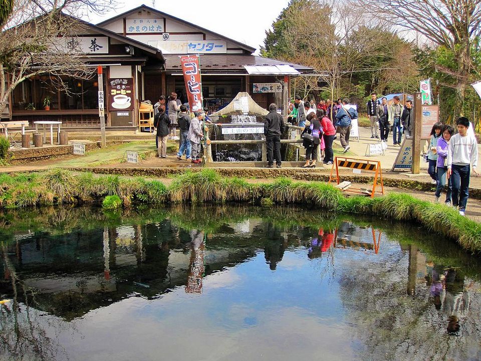 Oshino Hakkai-fuji-japan12