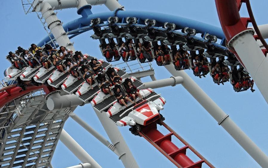 roller coaster at Universal Studios Singapore2