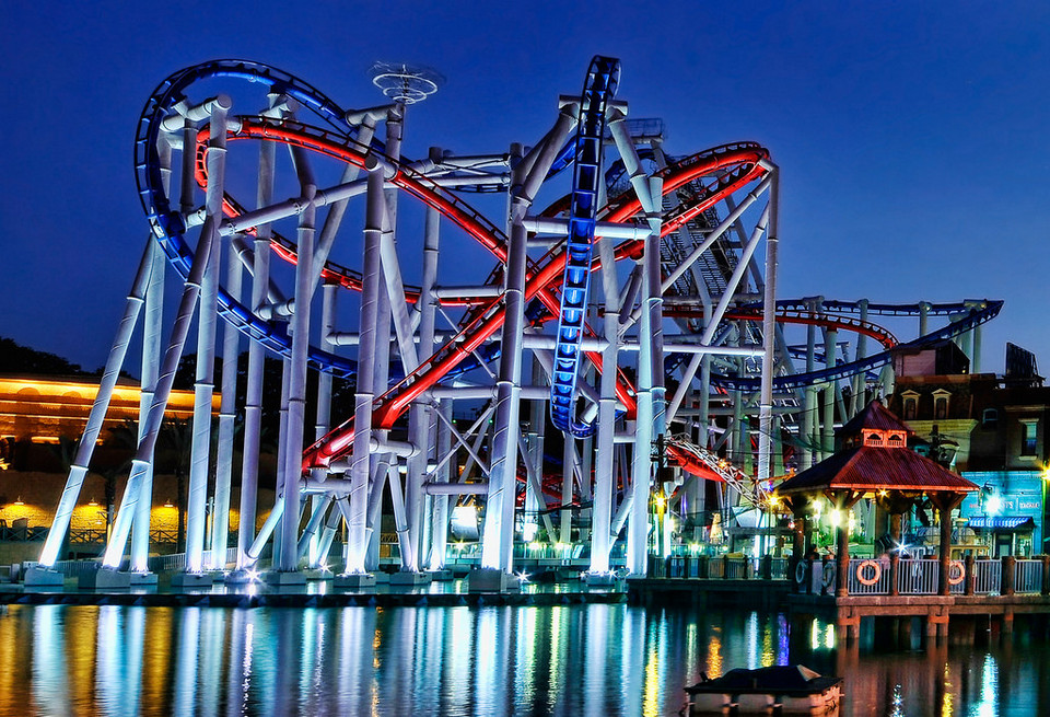 roller coaster at Universal Studios Singapore4