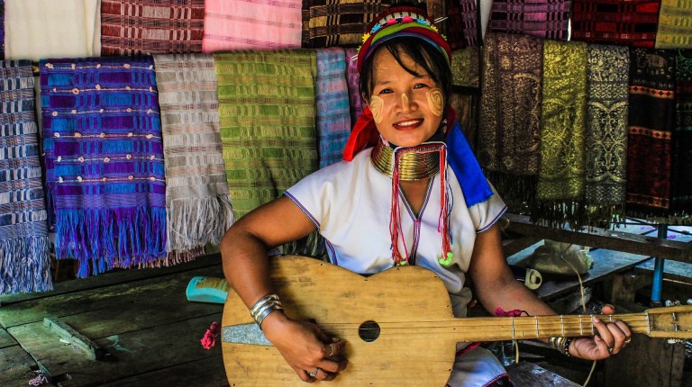 long neck women of Thailand-chiangmai-thailand17 karen village chiang mai karen village thailand karen long neck village chiang mai
