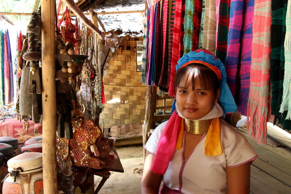 long neck women of Thailand-chiangmai-thailand22
