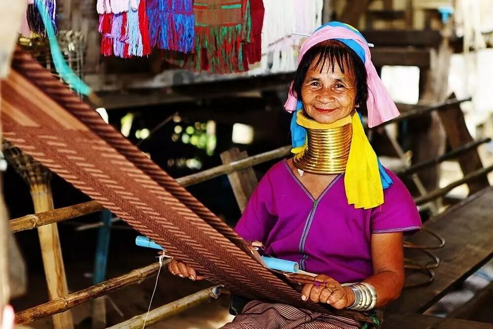 long neck women of Thailand-chiangmai-thailand26 karen village chiang mai karen village thailand karen long neck village chiang mai