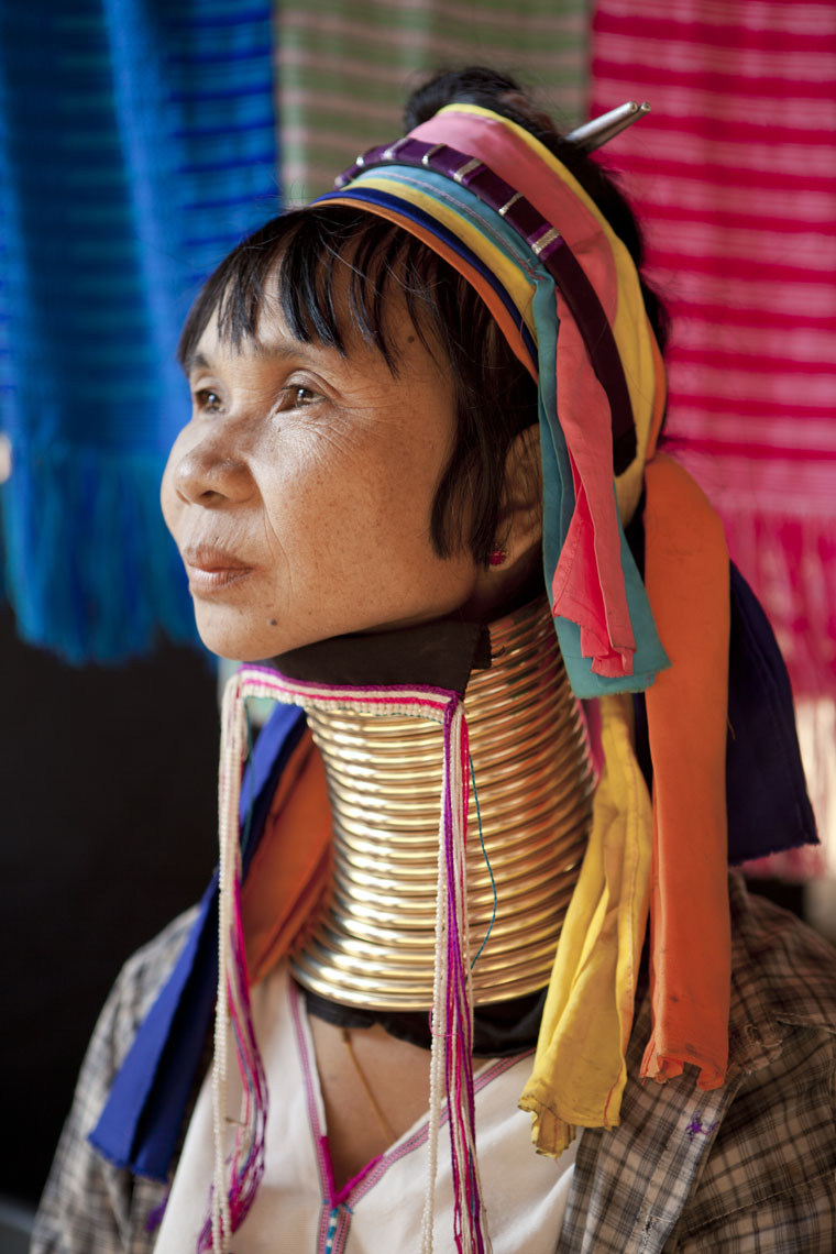 long neck women of Thailand-chiangmai-thailand4 karen village chiang mai karen village thailand karen long neck village chiang mai