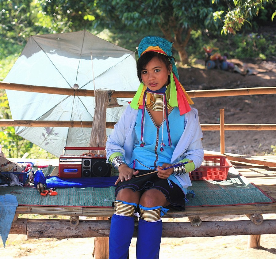 long neck women of Thailand-chiangmai-thailand9 karen village chiang mai karen village thailand karen long neck village chiang mai