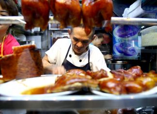 Hong Kong Soya Sauce Chicken Rice and Noodle - Cheapest Michelin Meal In The World At $2