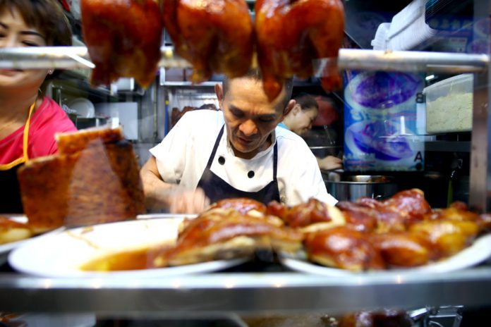 Hong Kong Soya Sauce Chicken Rice and Noodle - Cheapest Michelin Meal In The World At $2